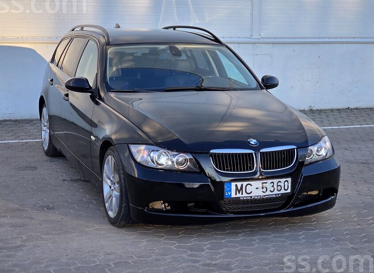 BMW 330 — foto 2