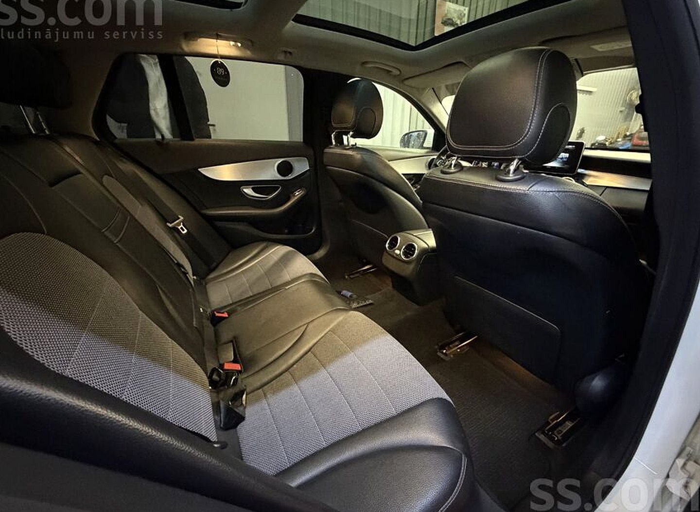 Mercedes-Benz C220 — foto 6