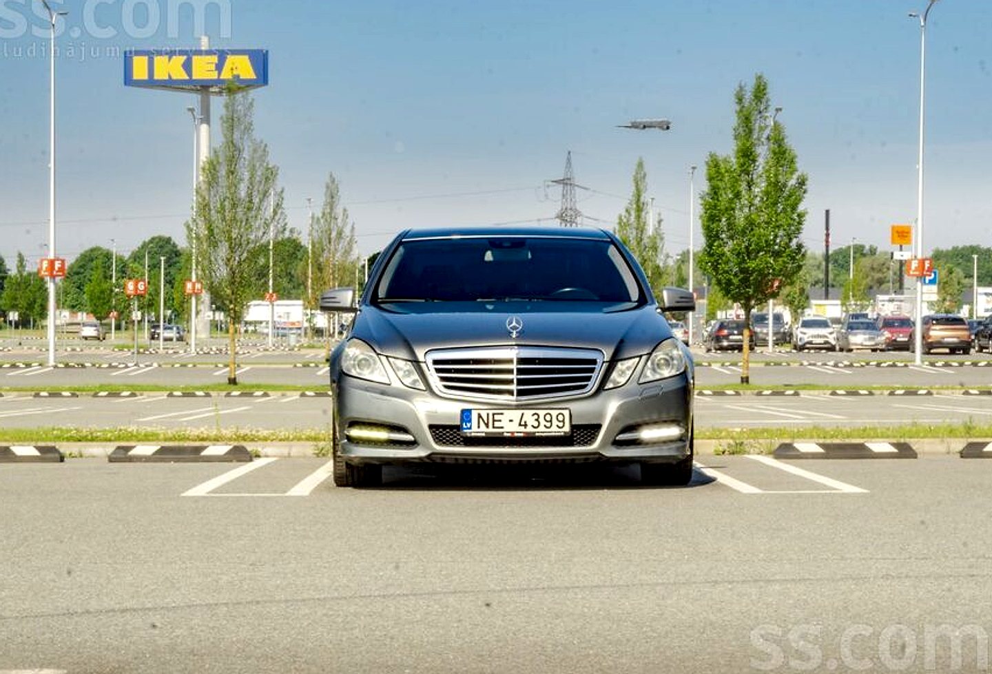 Mercedes-Benz E220 — foto 3