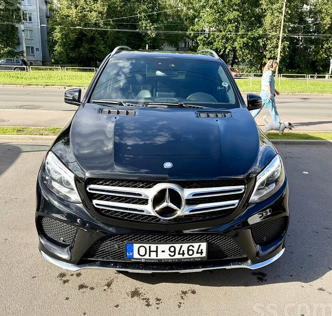 Mercedes-Benz GLE 350 — foto 2
