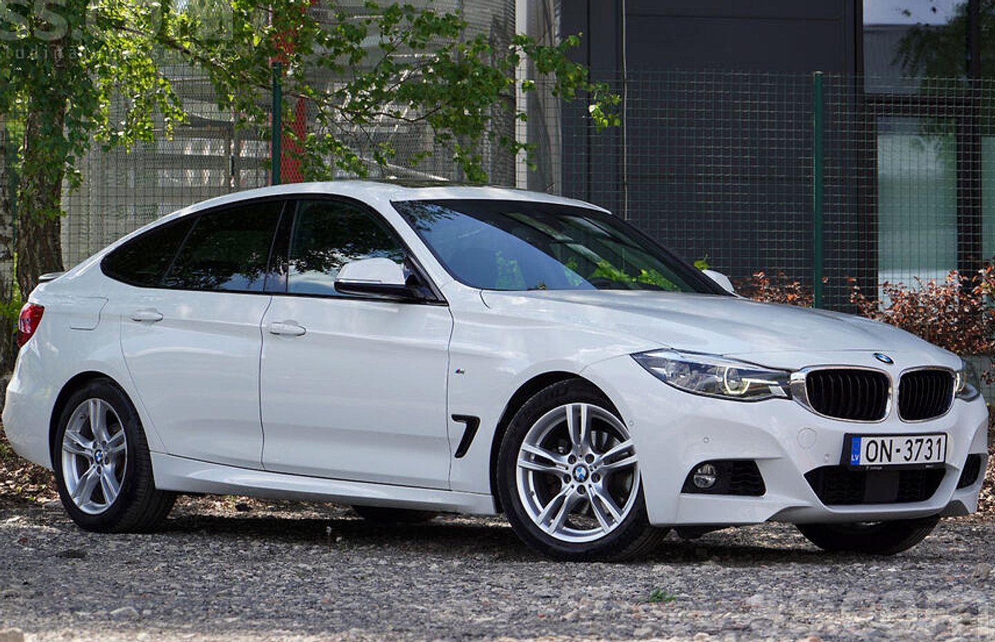 BMW 320 — foto 5