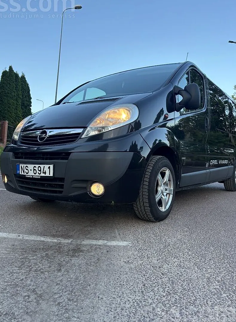 Opel Vivaro, 2011. gads