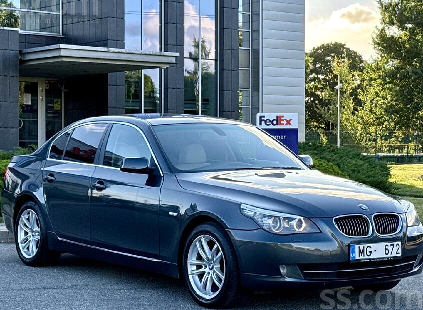 BMW 525 — foto 2