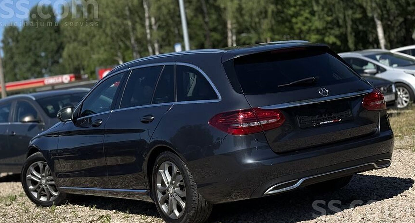 Mercedes-Benz C180 — foto 4