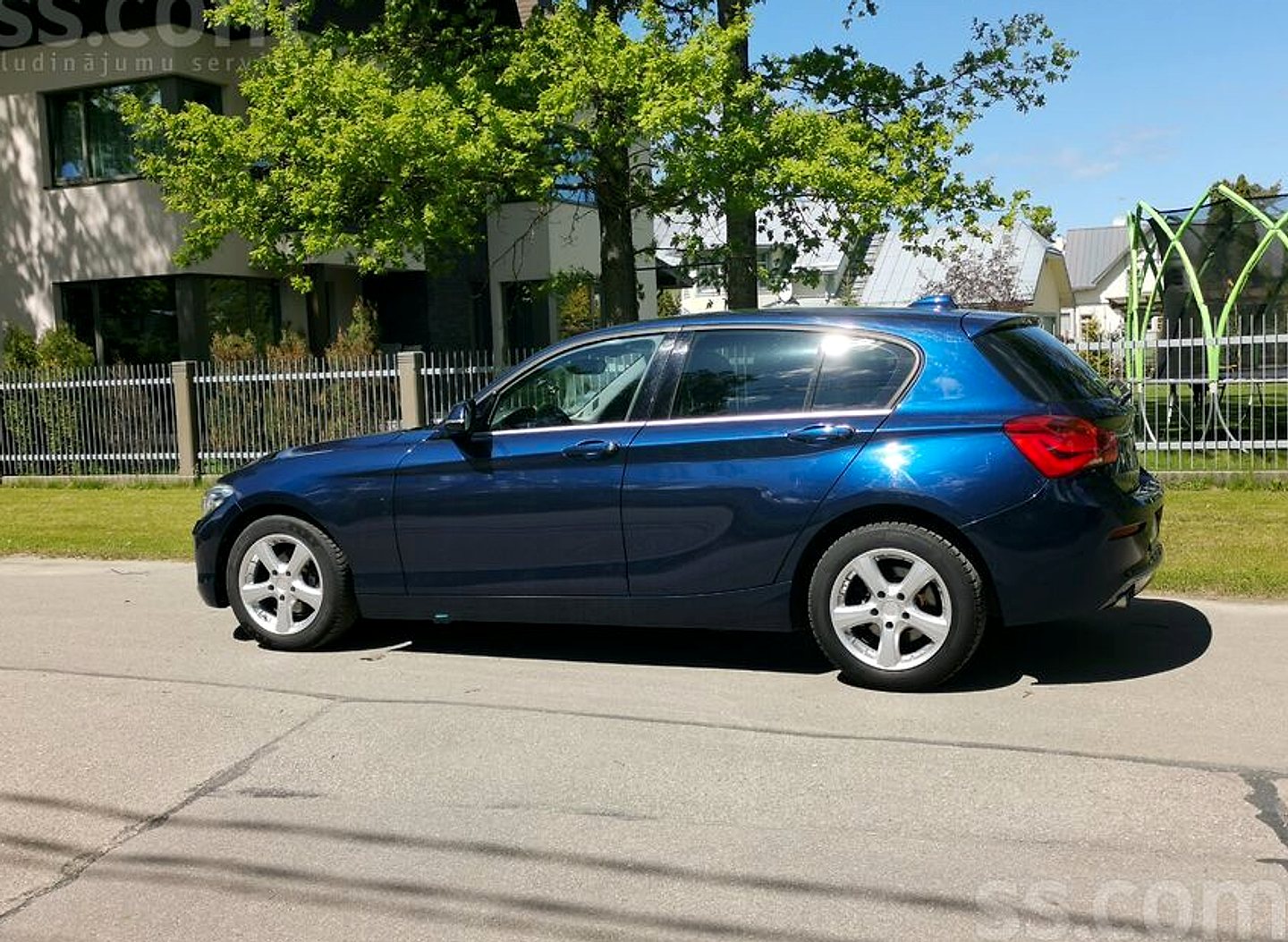 BMW 118 — foto 6