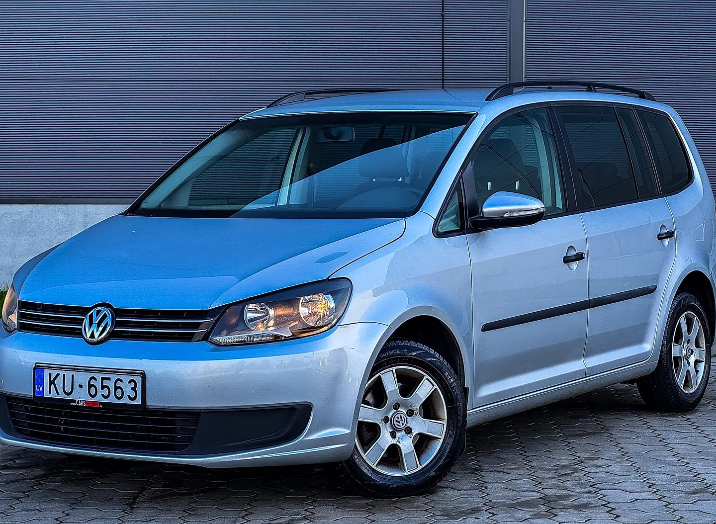 Volkswagen Touran, 2011. gads