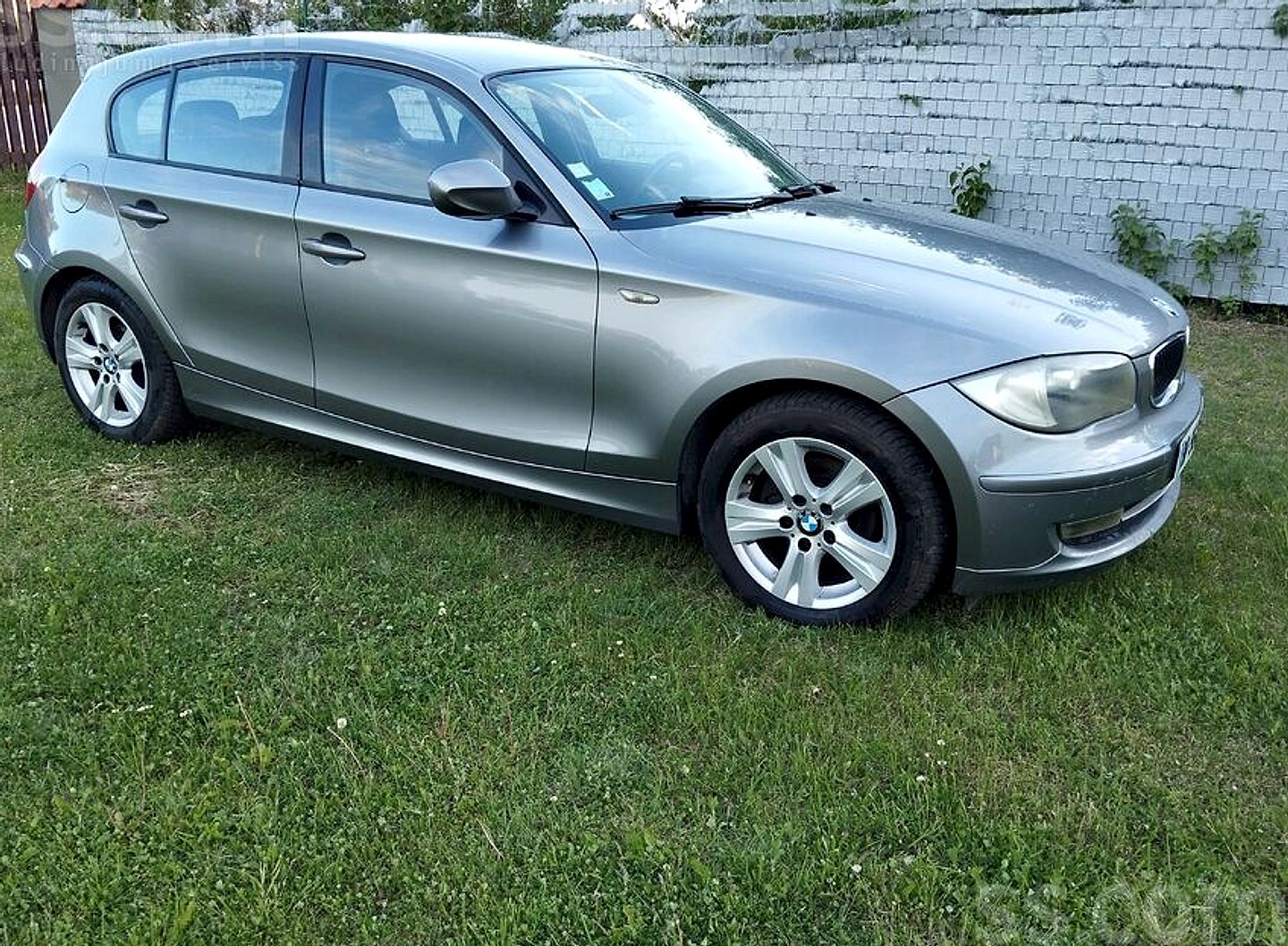 BMW 118 — foto 2