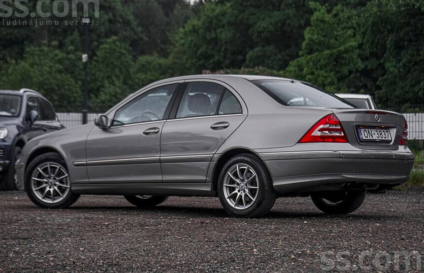 Mercedes-Benz C200 — foto 3