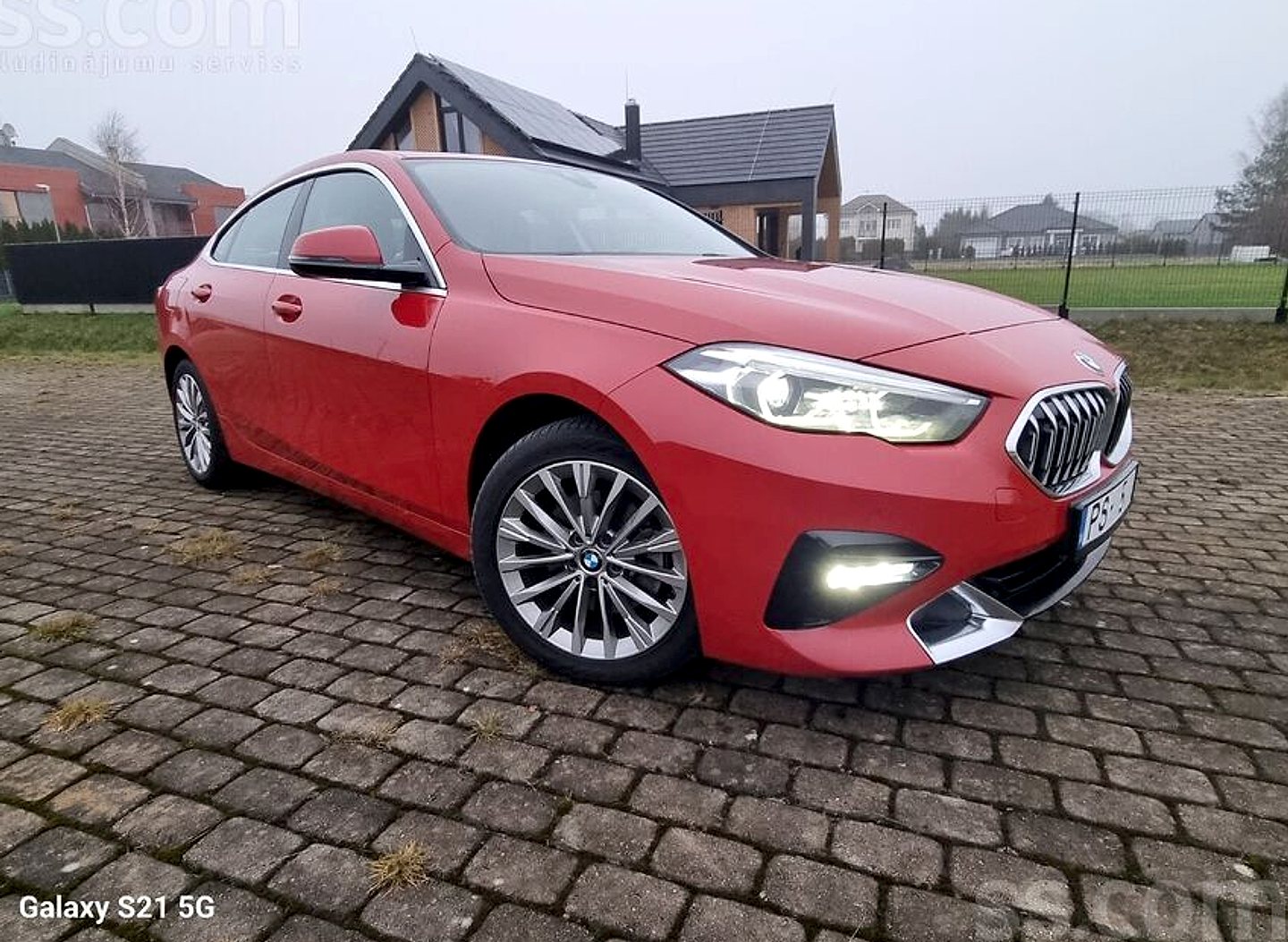 BMW 218 — foto 2