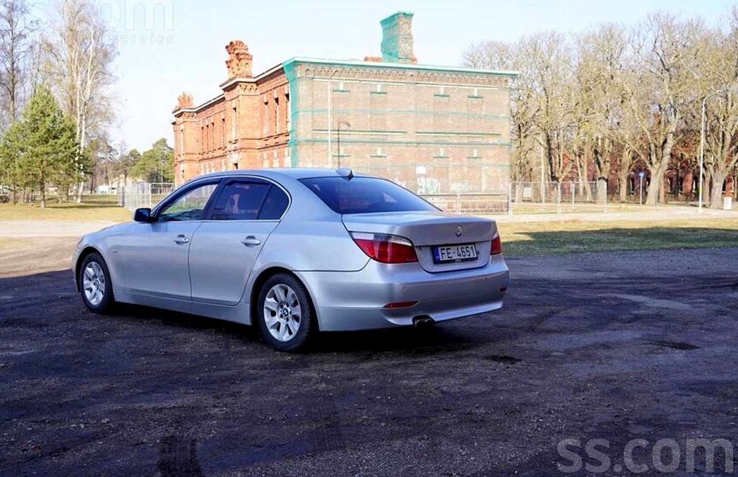 BMW 520 — foto 5