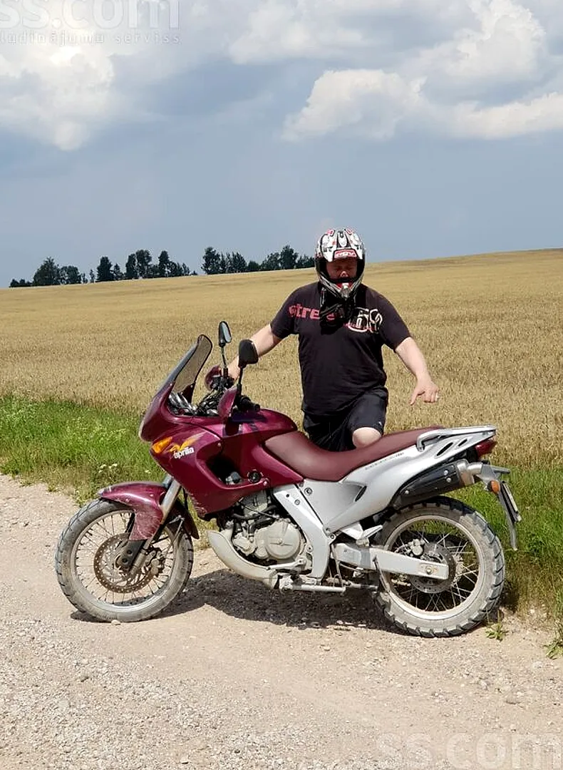 Aprilia Pegaso, 2000. gads
