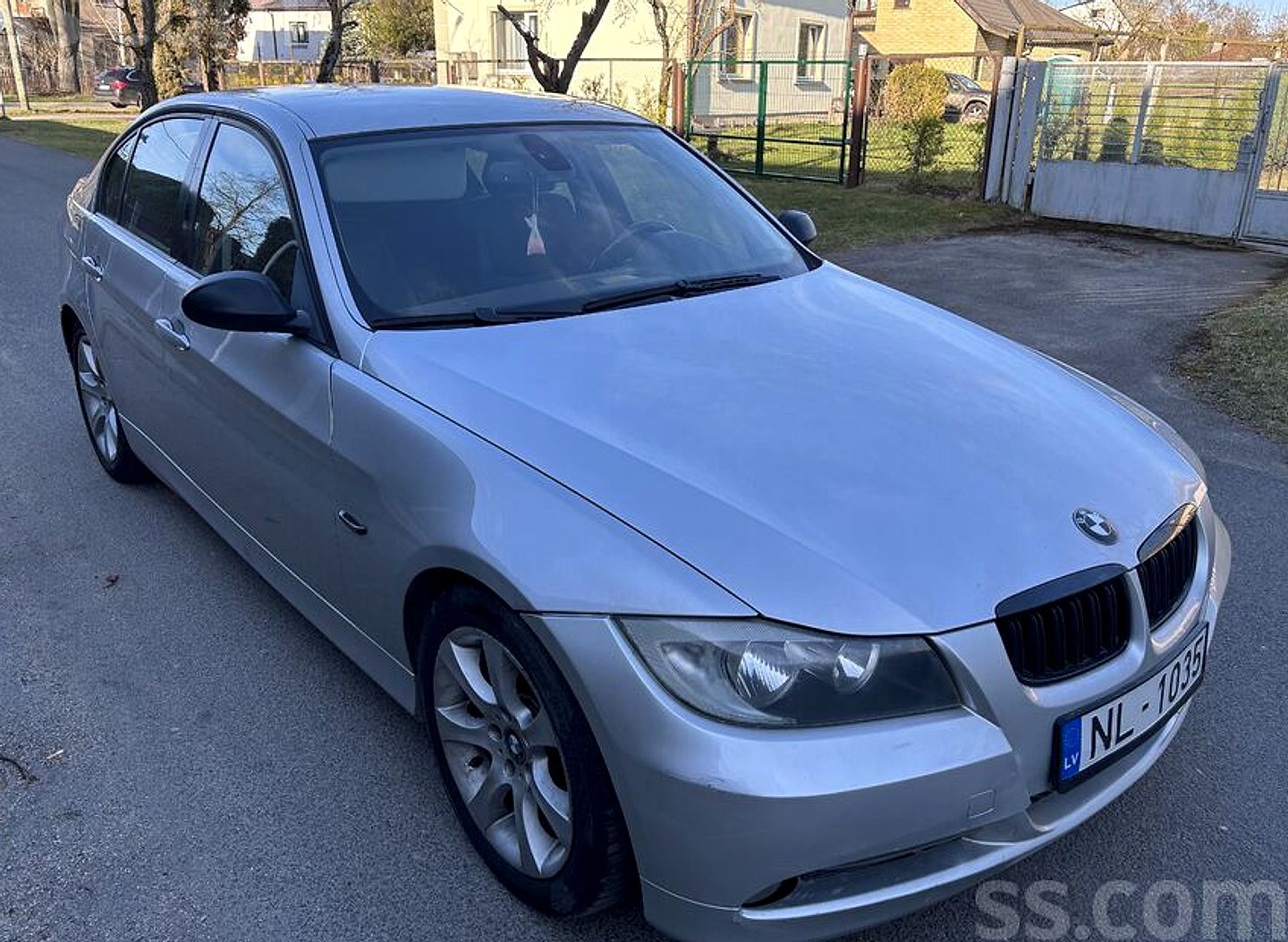 BMW 320 — foto 3