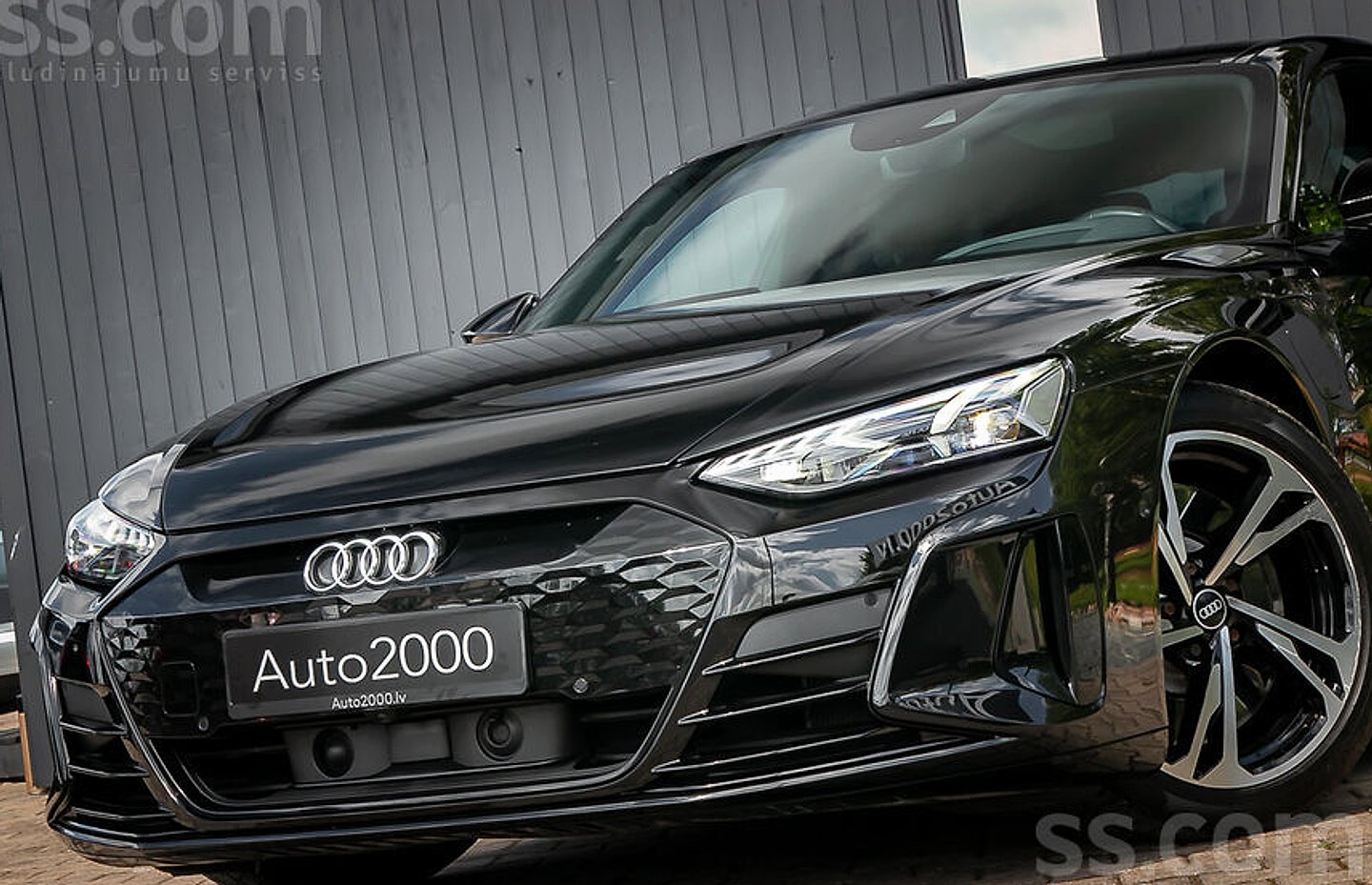 Audi E-tron — foto 4