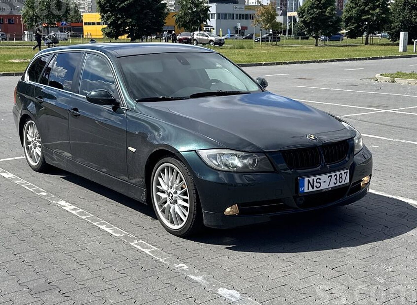 BMW 330 — foto 3