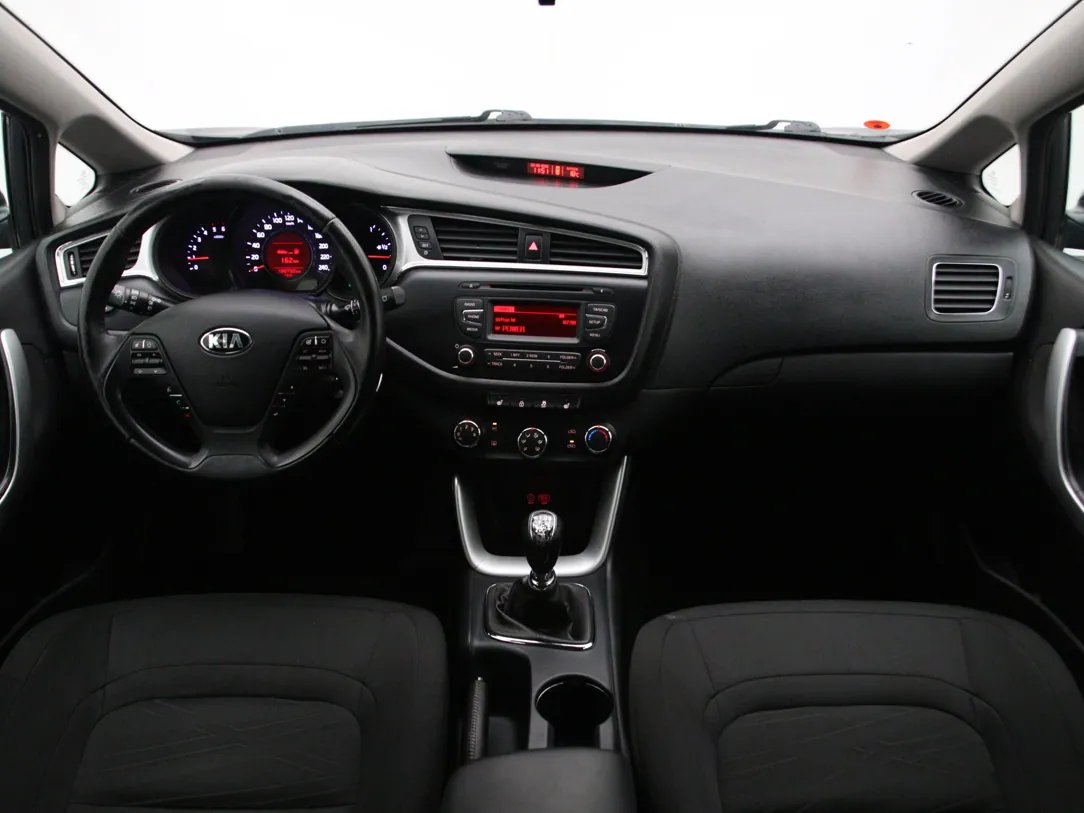KIA Ceed — foto 3