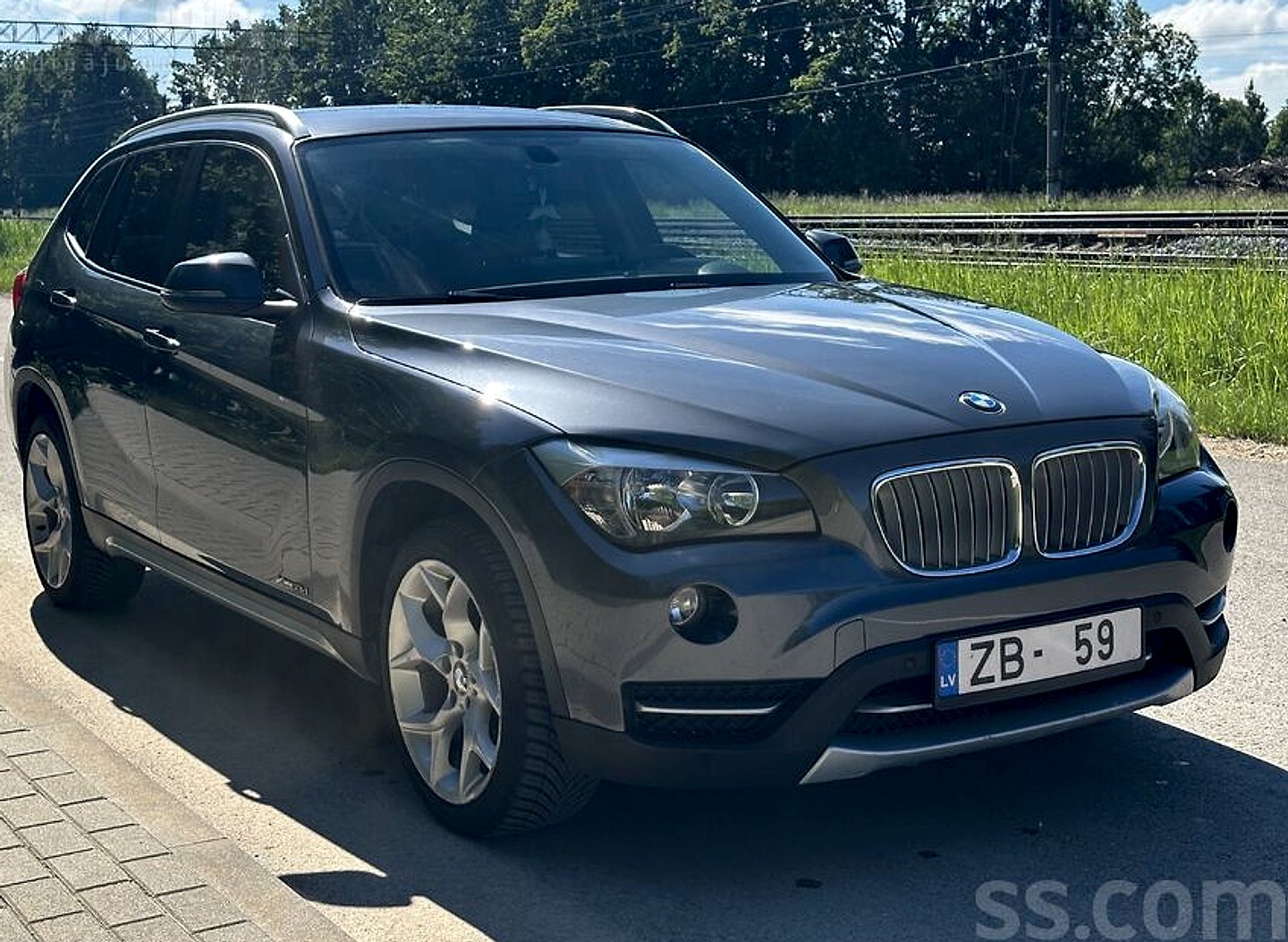 BMW X1 — foto 2