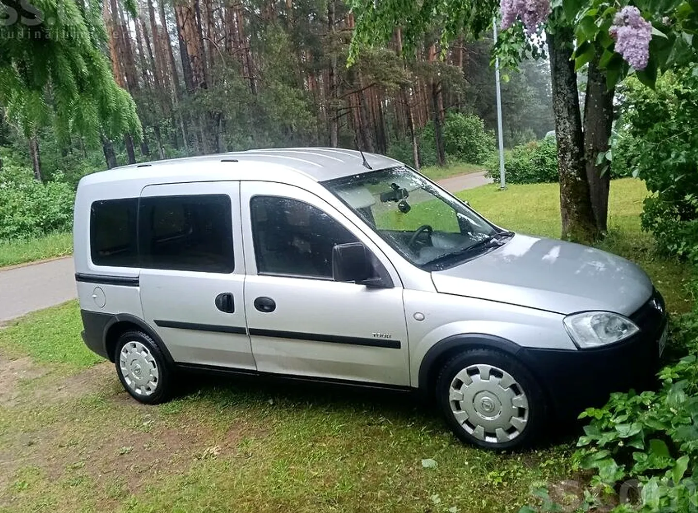 Opel Combo, 2005. gads