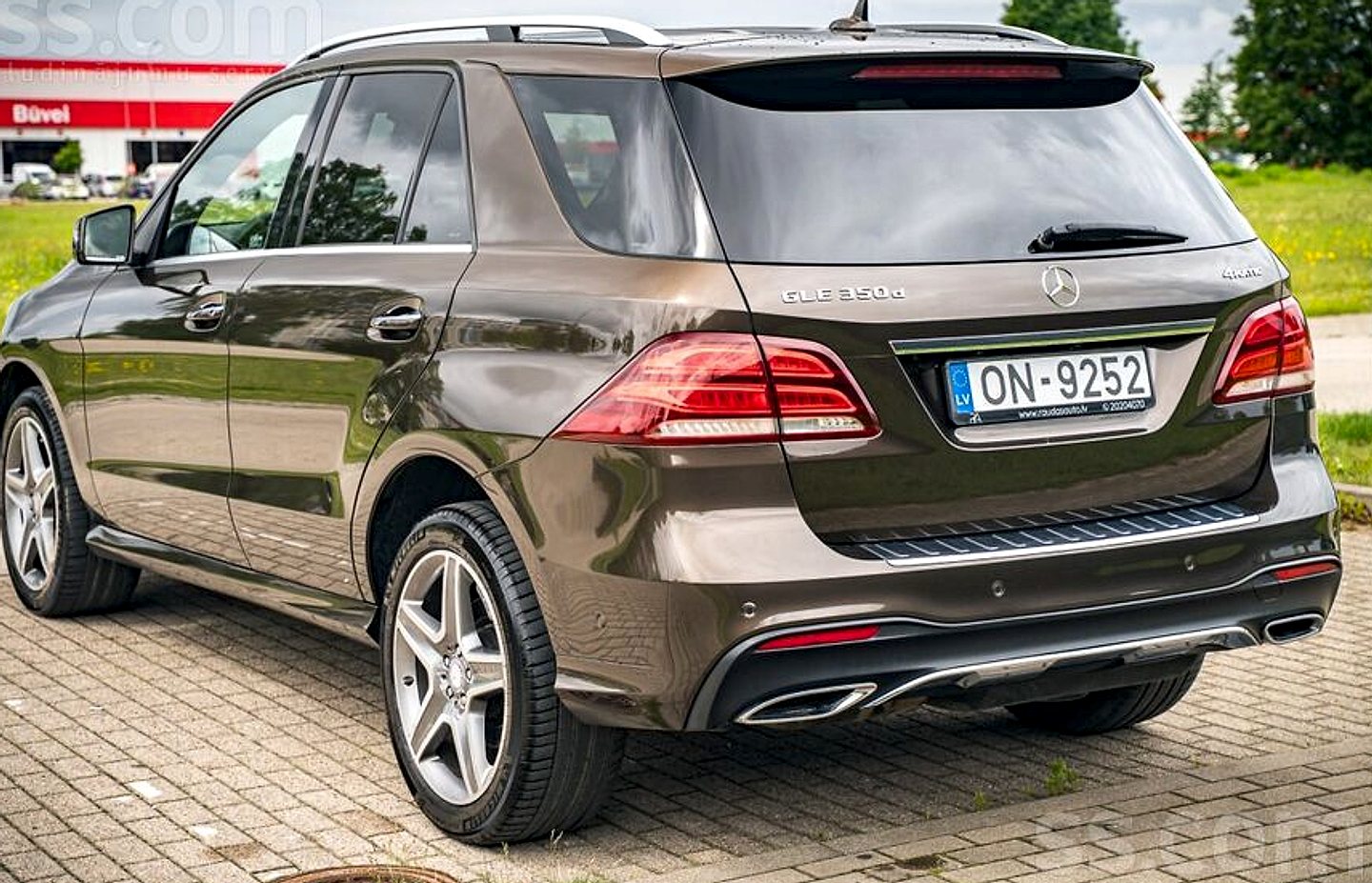 Mercedes-Benz GLE 350 — foto 6