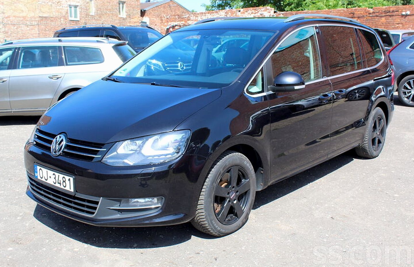 Volkswagen Sharan — foto 2