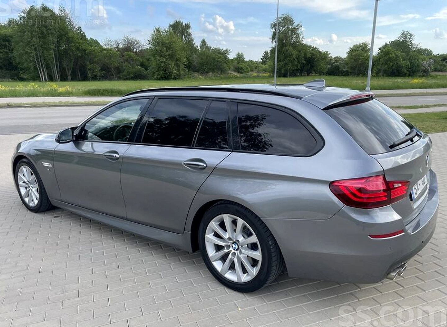 BMW 530 — foto 3