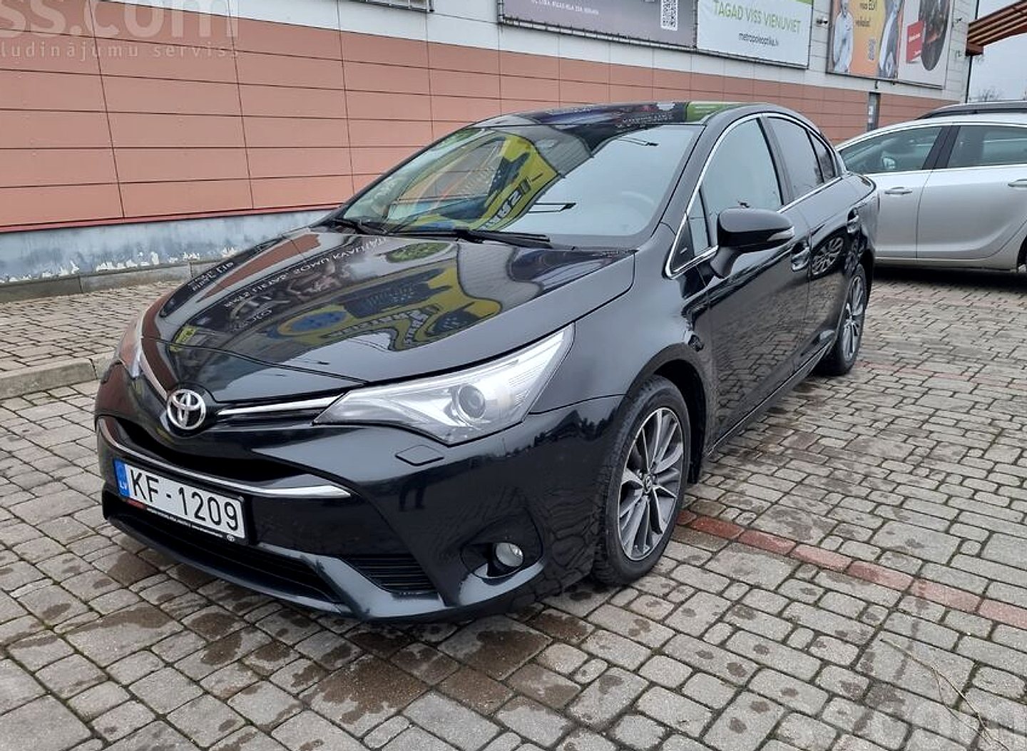 Toyota Avensis, 2015. gads