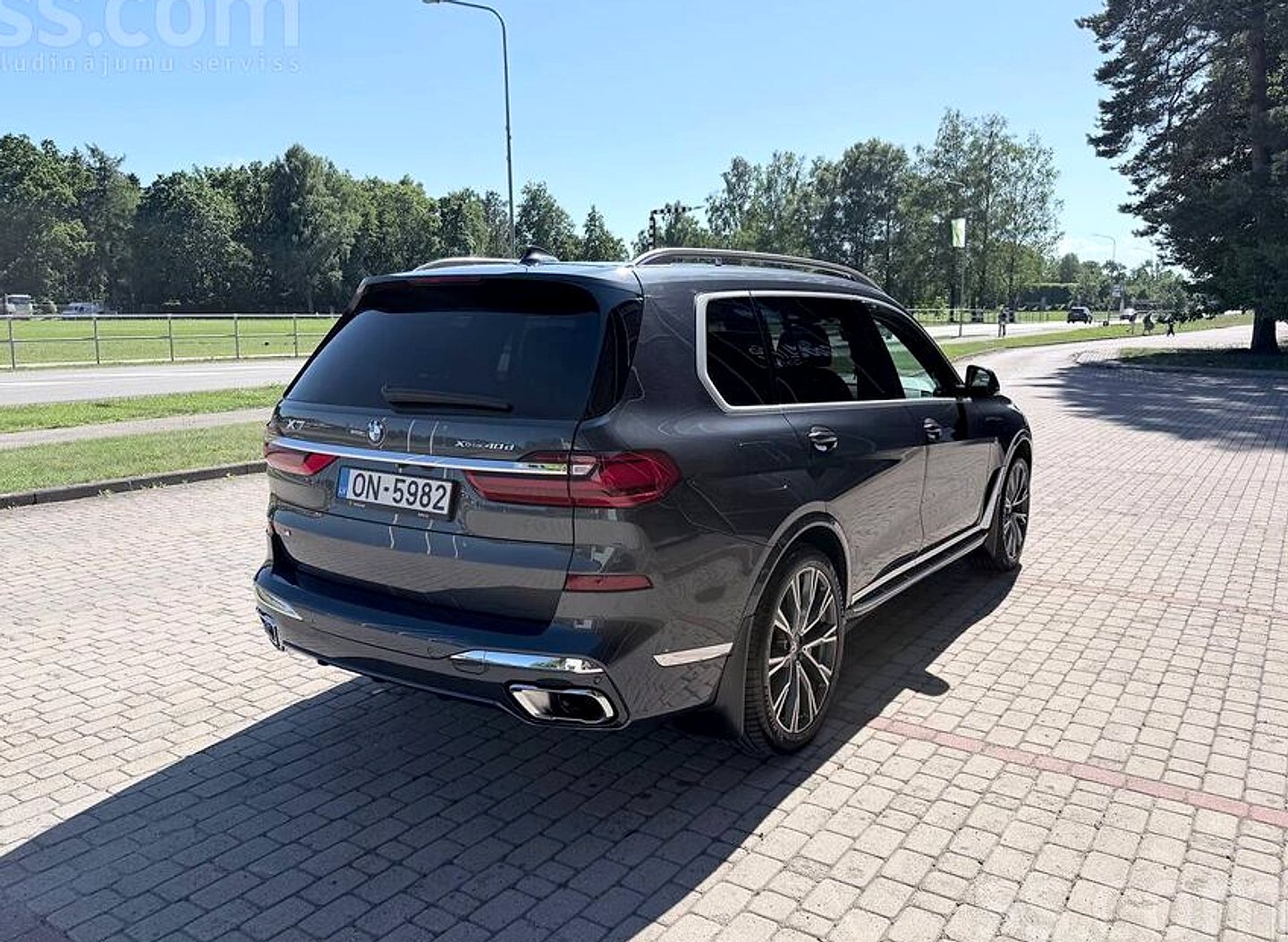 BMW X7 — foto 4