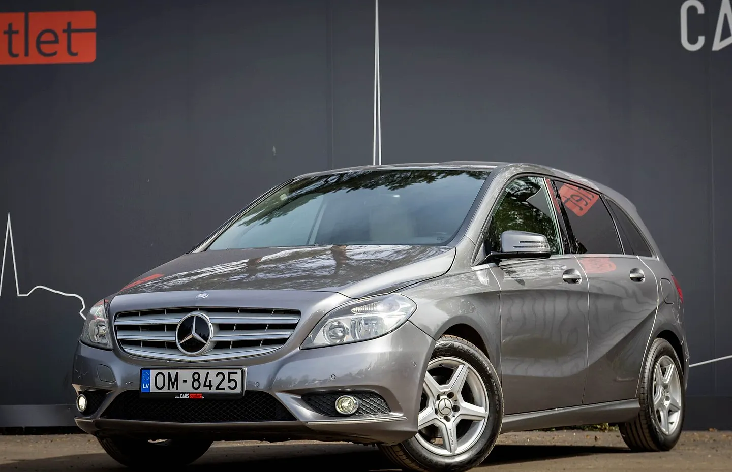 Mercedes-Benz Benz B 180, 2013. gads