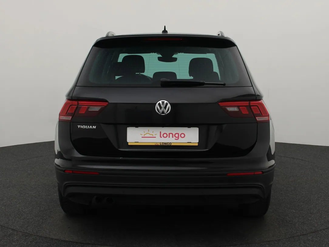 Volkswagen Tiguan — foto 6
