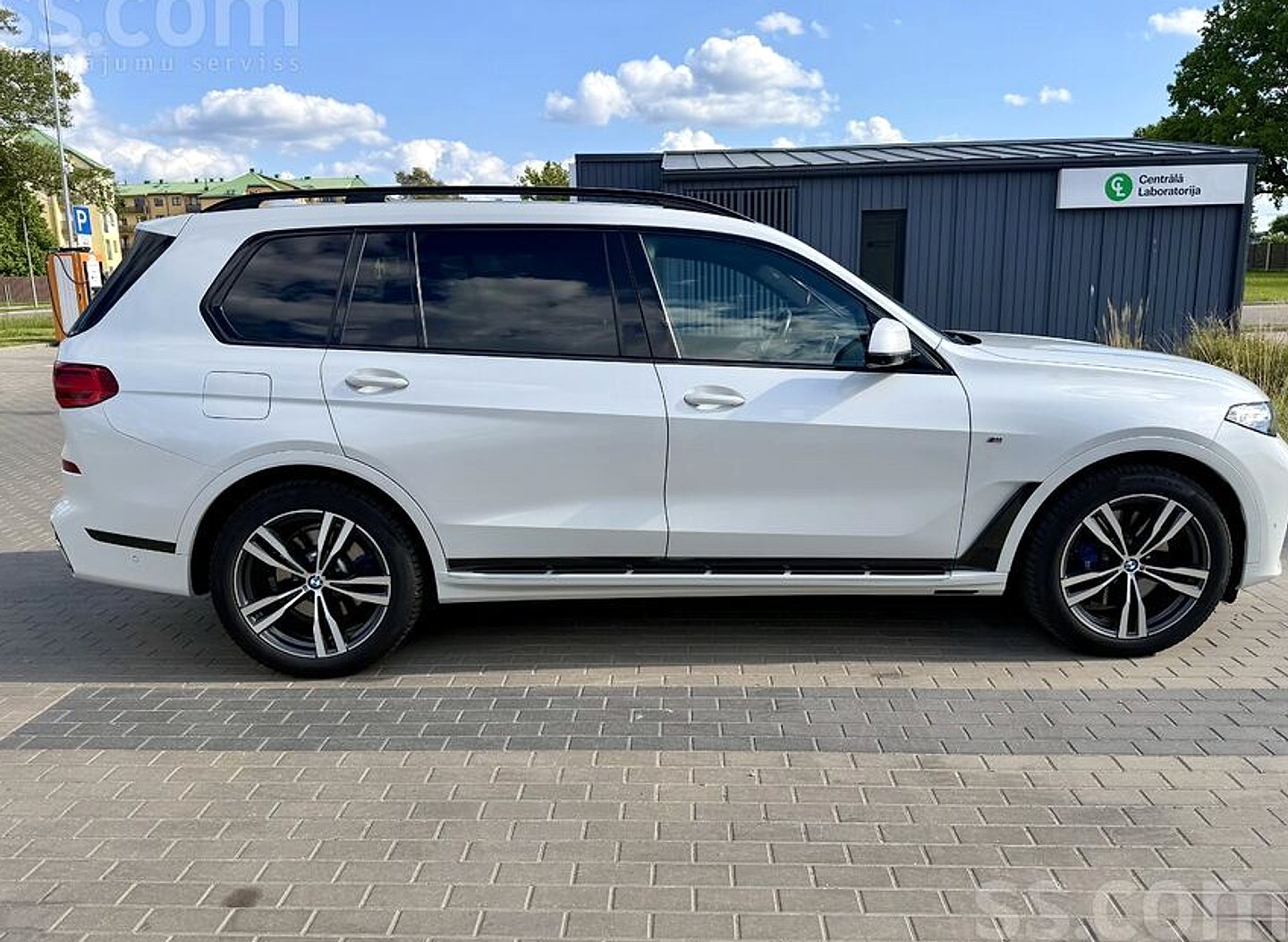 BMW X7 — foto 4