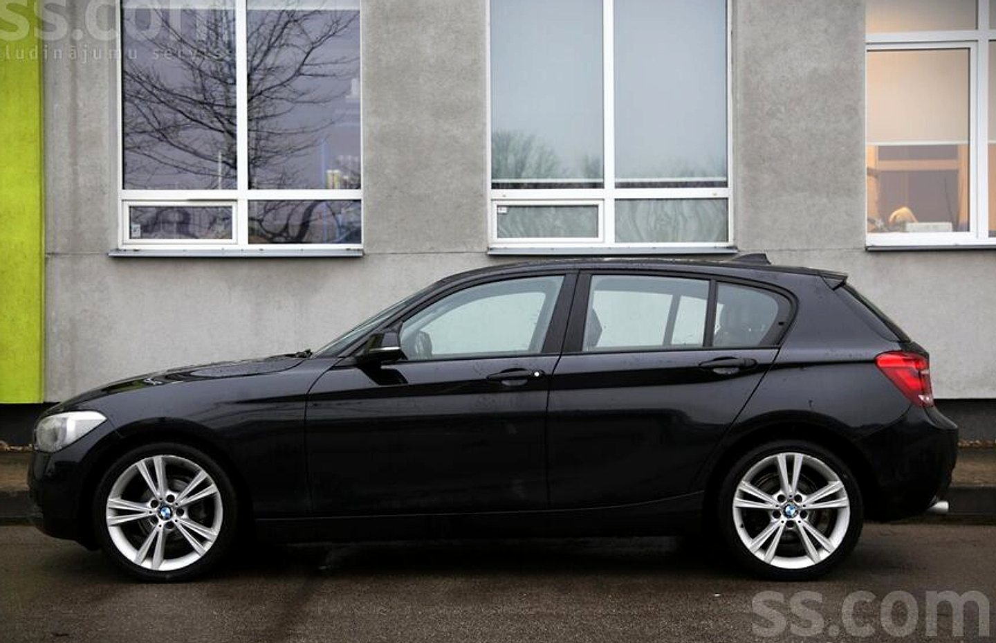BMW 118 — foto 2