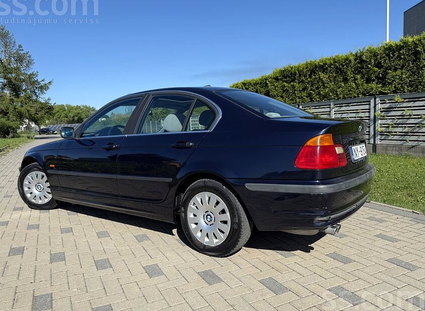 BMW 320 — foto 3