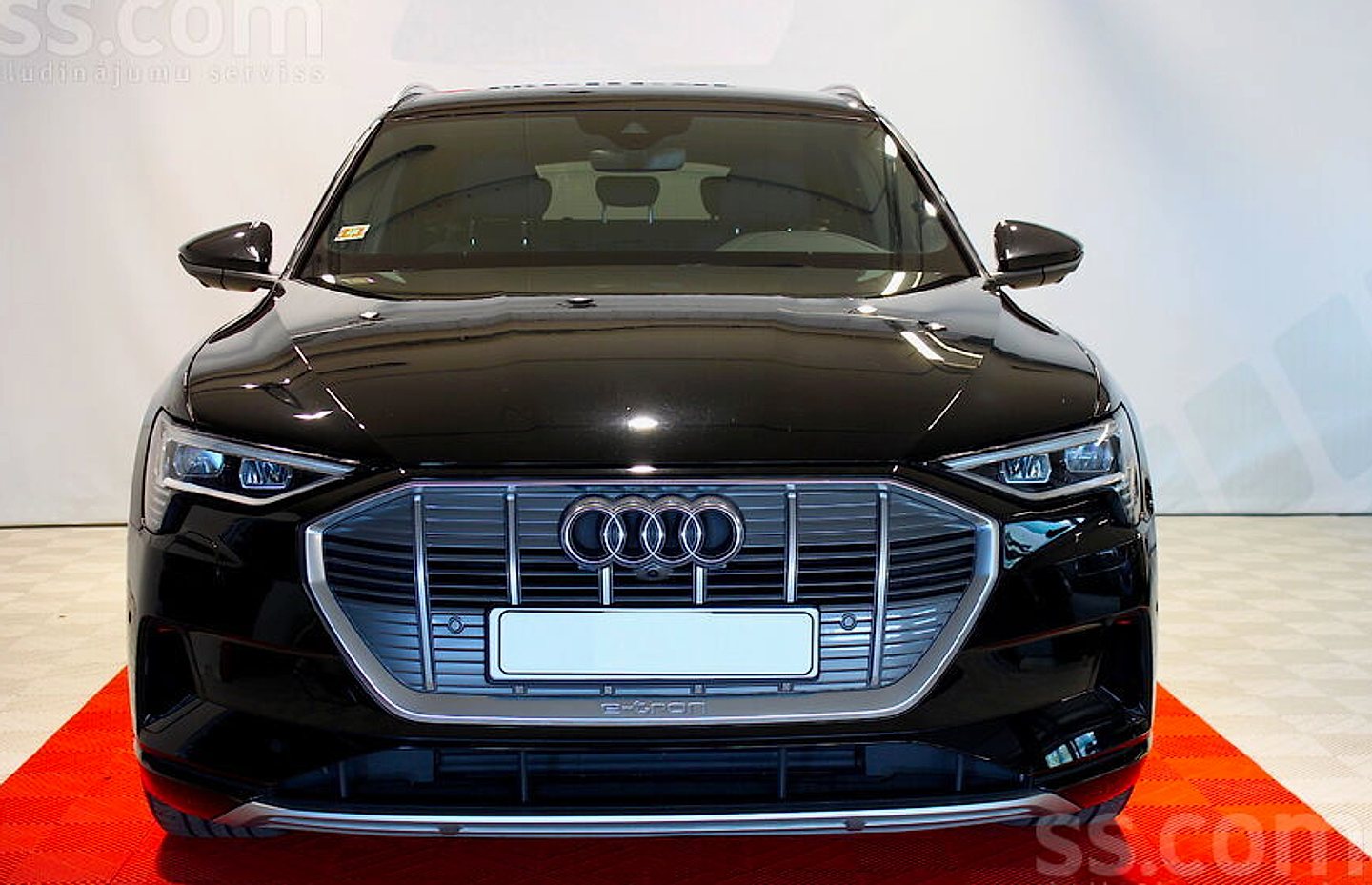 Audi E-tron — foto 2