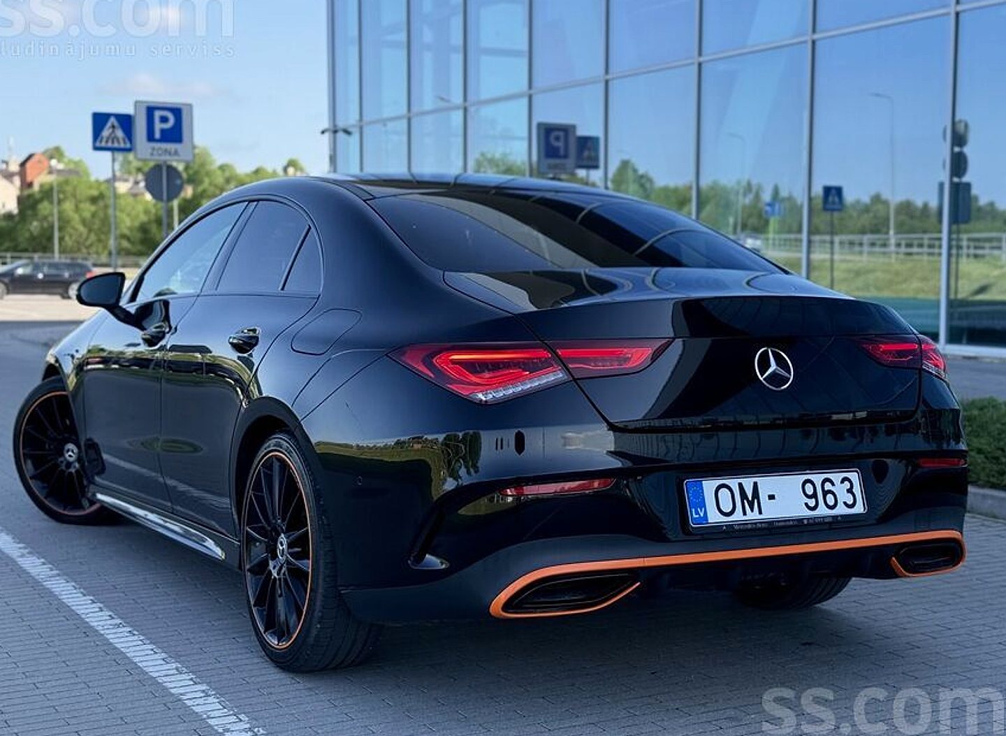 Mercedes-Benz CLA180 — foto 4