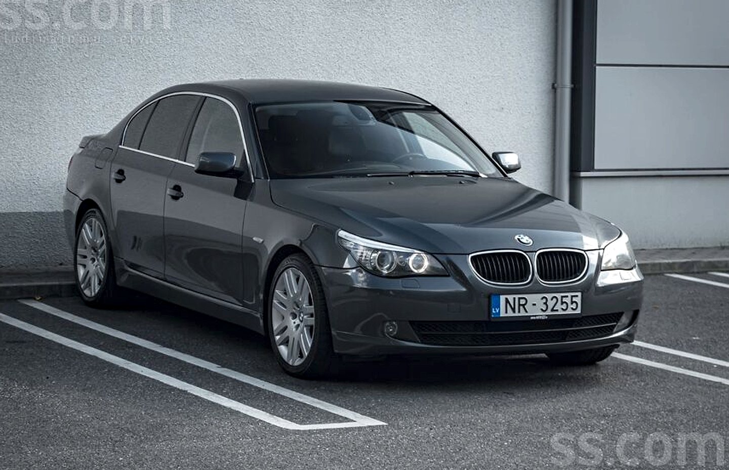 BMW 525 — foto 3