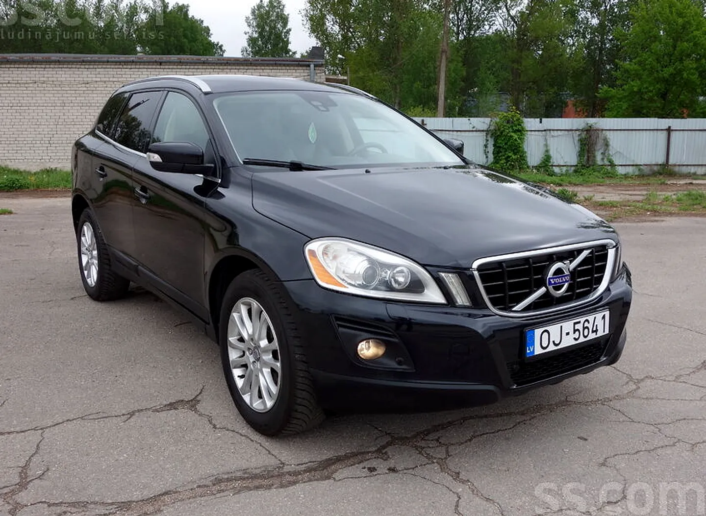 Volvo XC 60, 2010. gads