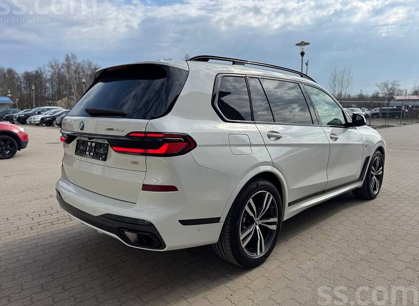 BMW X7 — foto 5