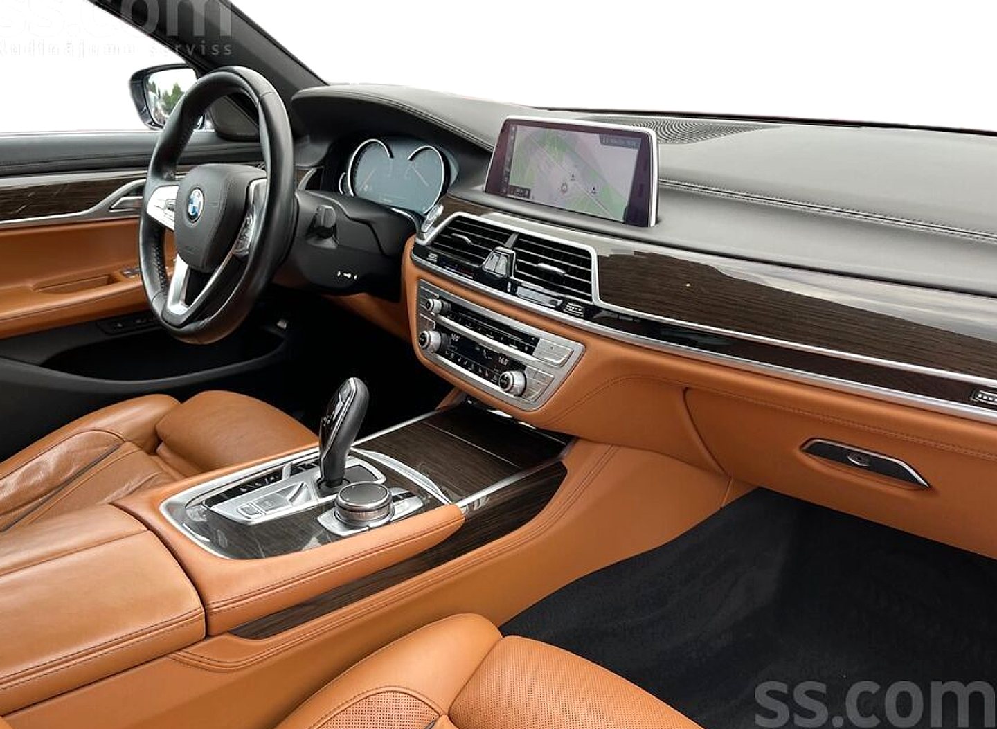 BMW 750 — foto 6