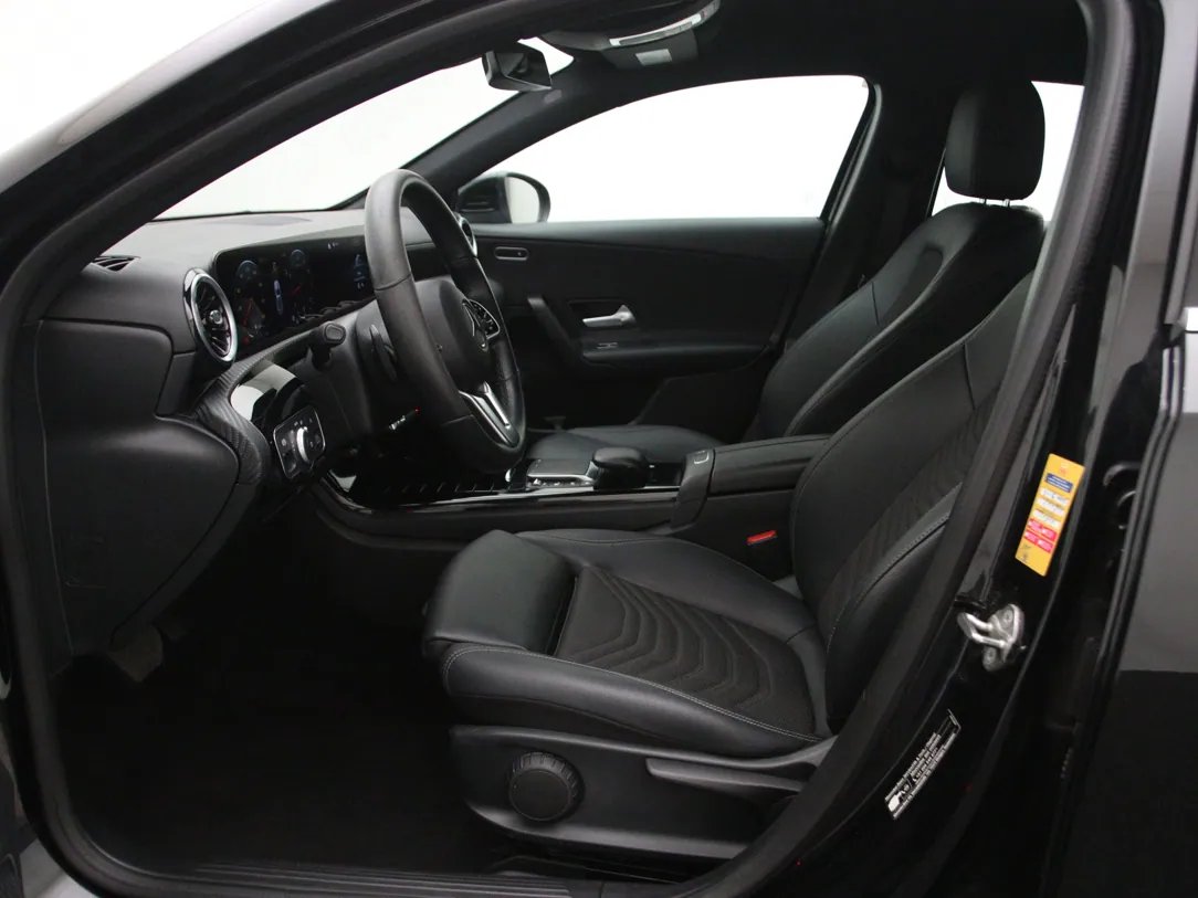 MERCEDES BENZ A200 — foto 5