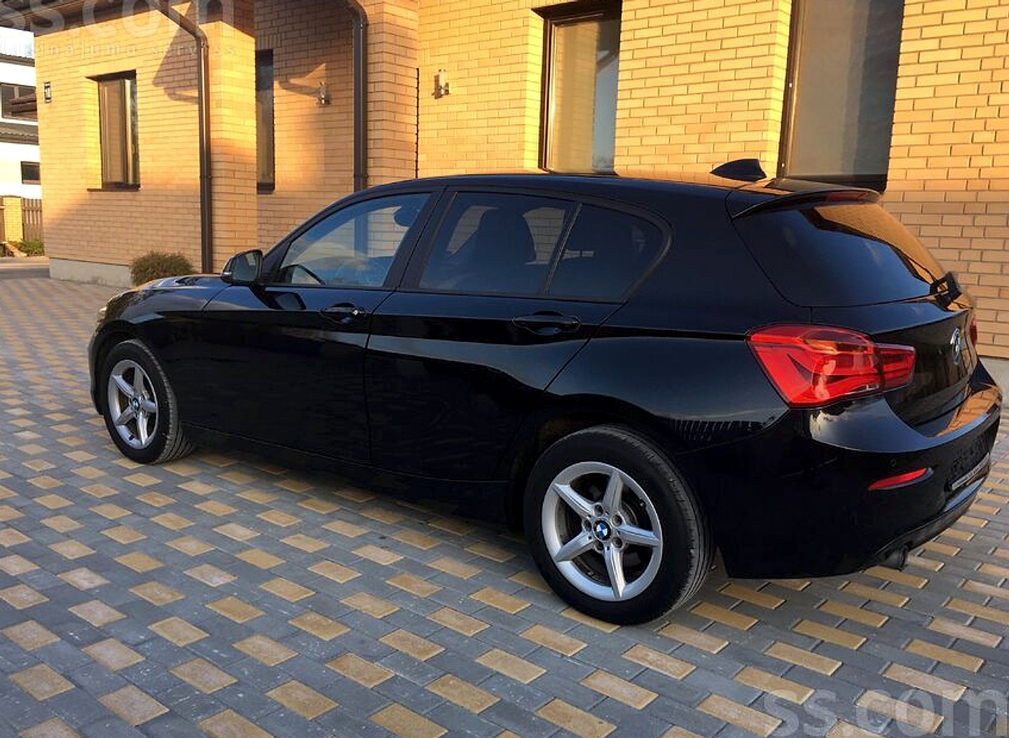 BMW 116 — foto 4