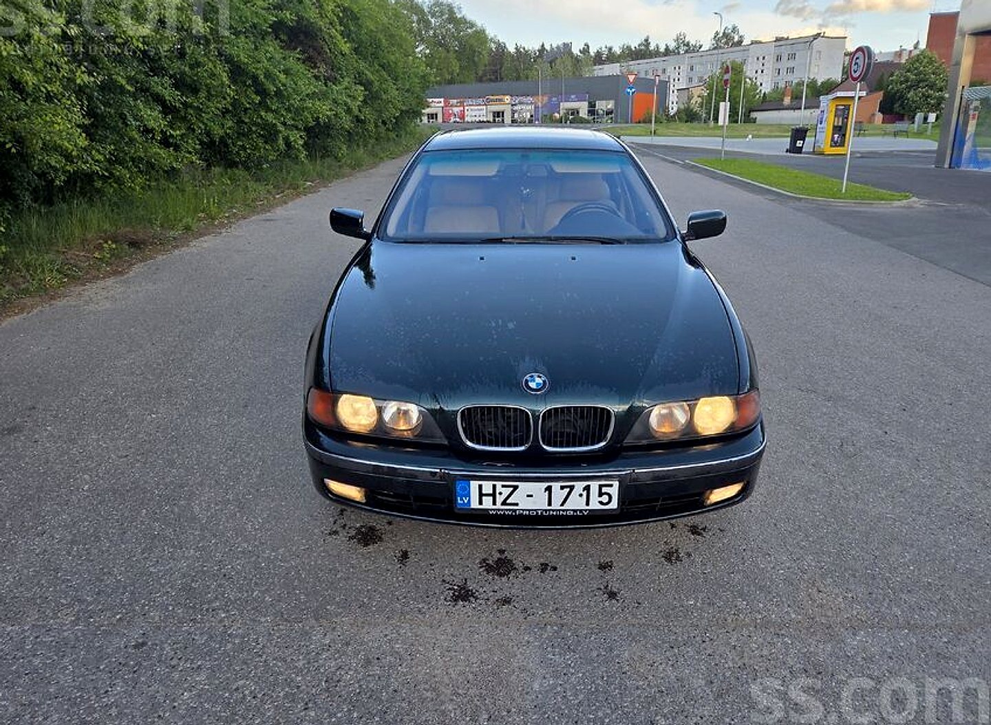 BMW 528, 2000. gads