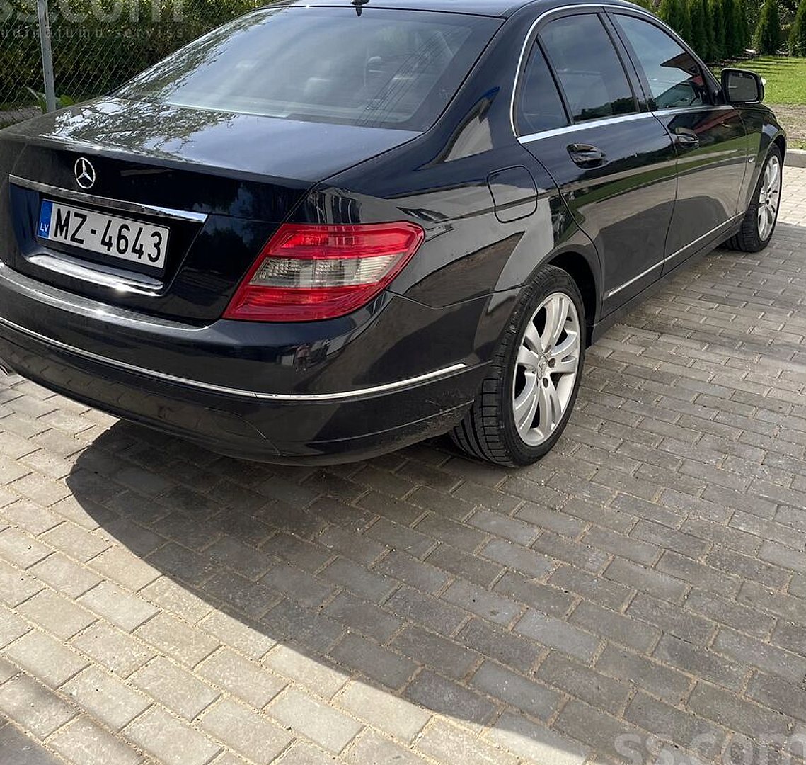 Mercedes-Benz C220 — foto 4