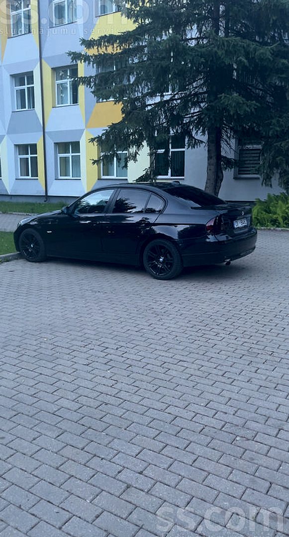 BMW 320 — foto 4
