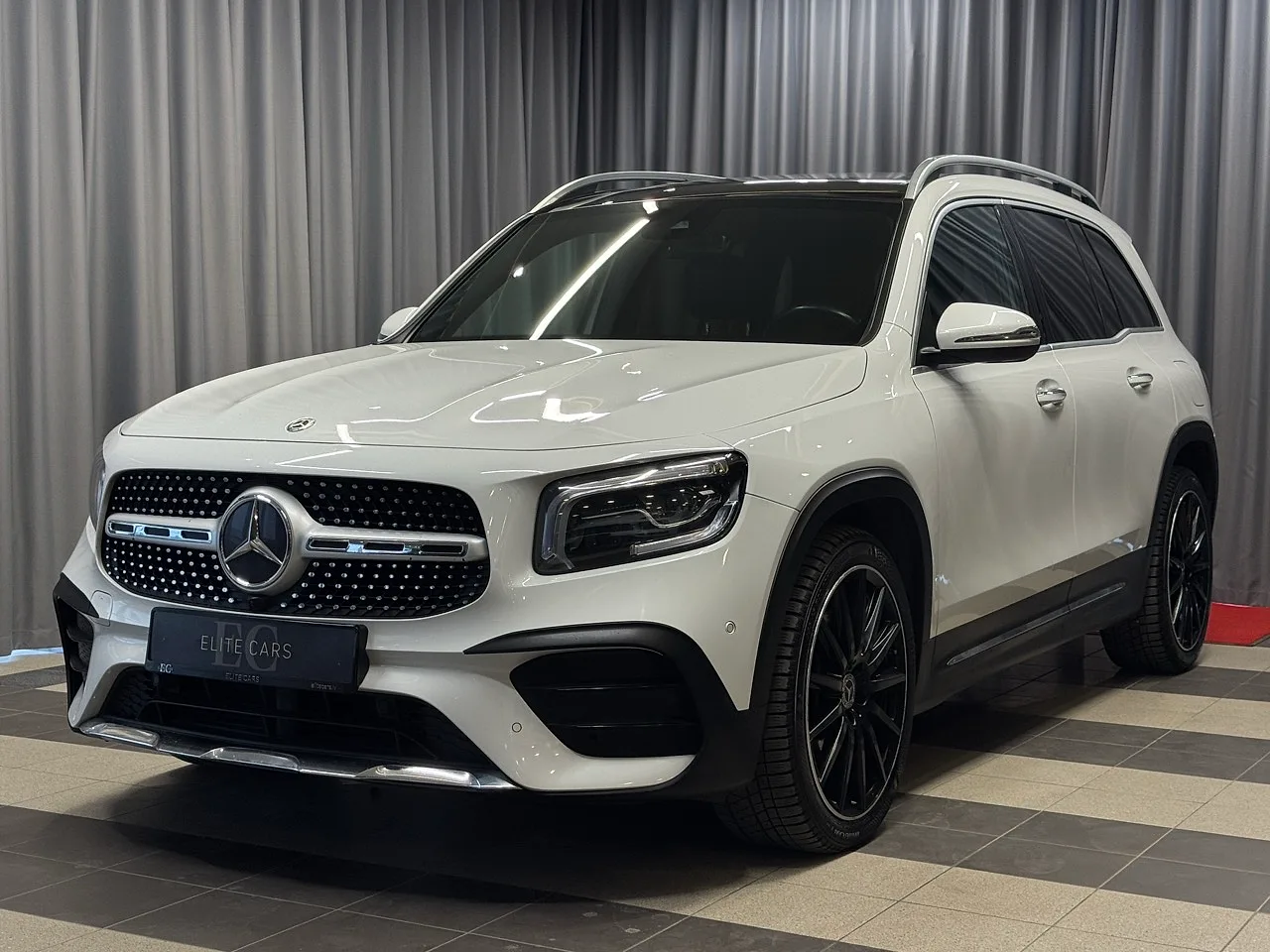 Mercedes-Benz GLB 220, 2020. gads