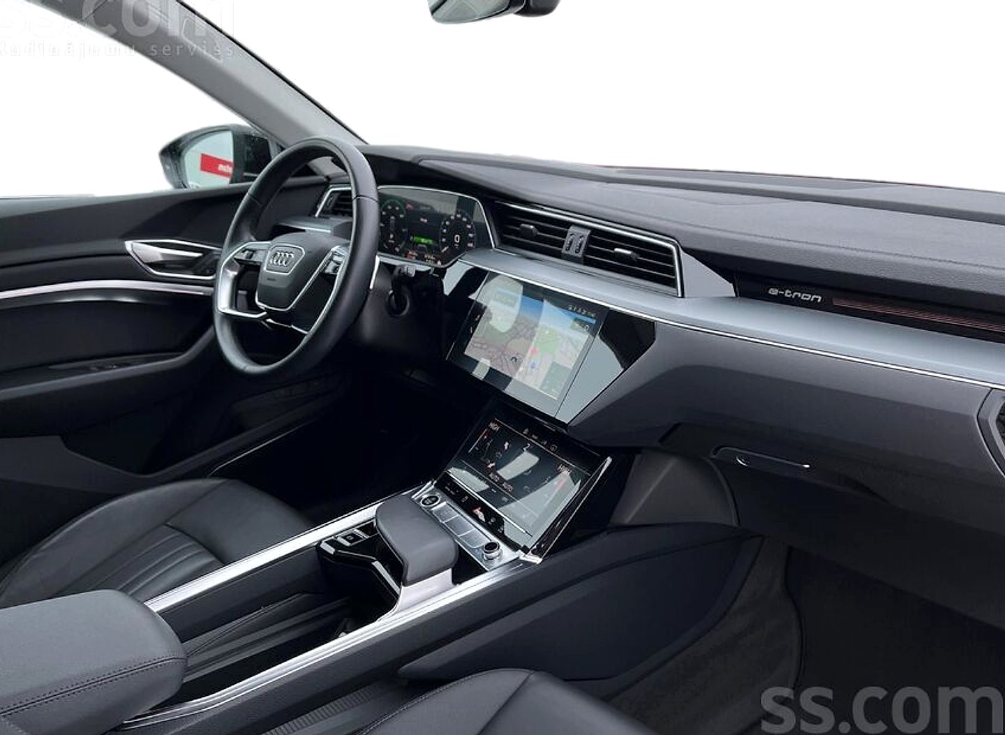 Audi E-tron — foto 6