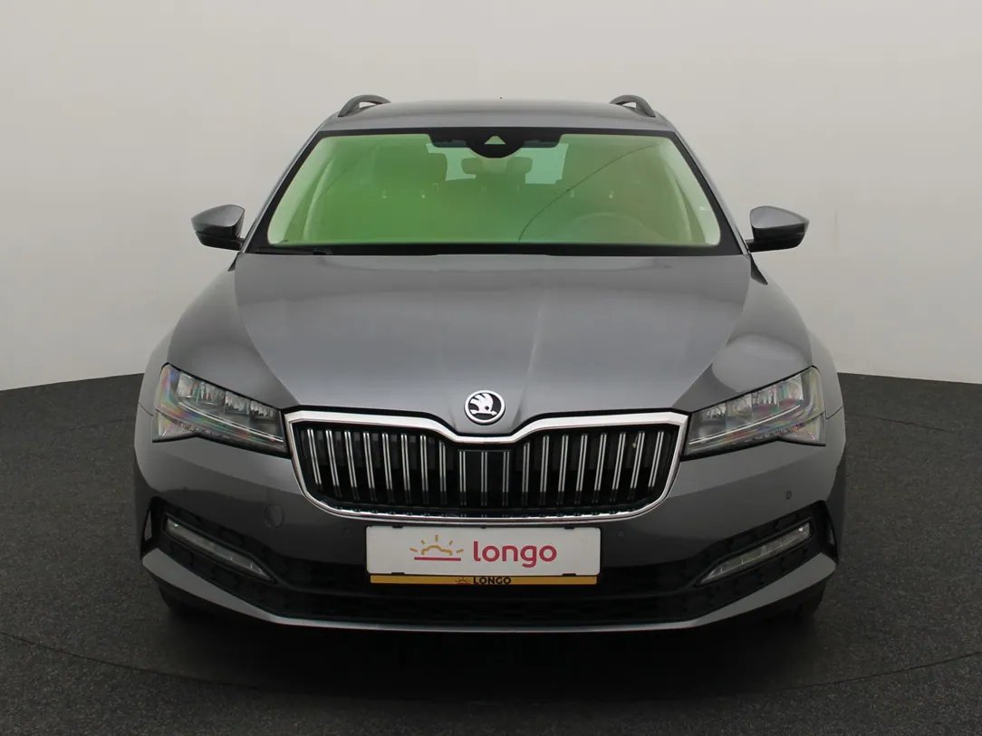 Škoda Superb — foto 4