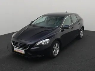 Volvo V40, 2015. gads