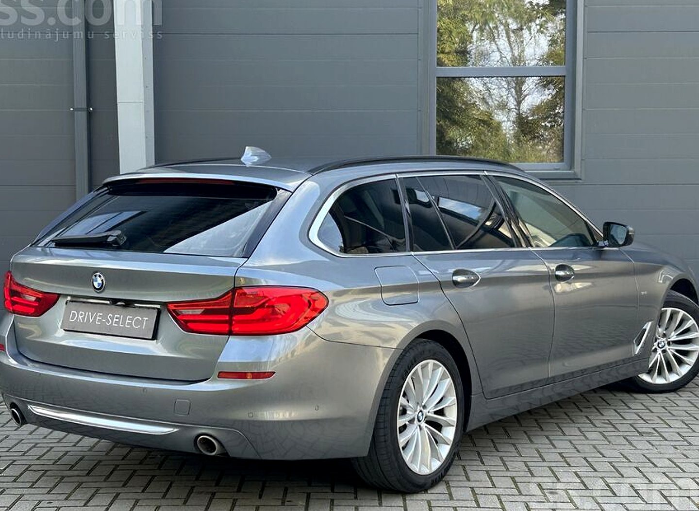 BMW 530 — foto 4