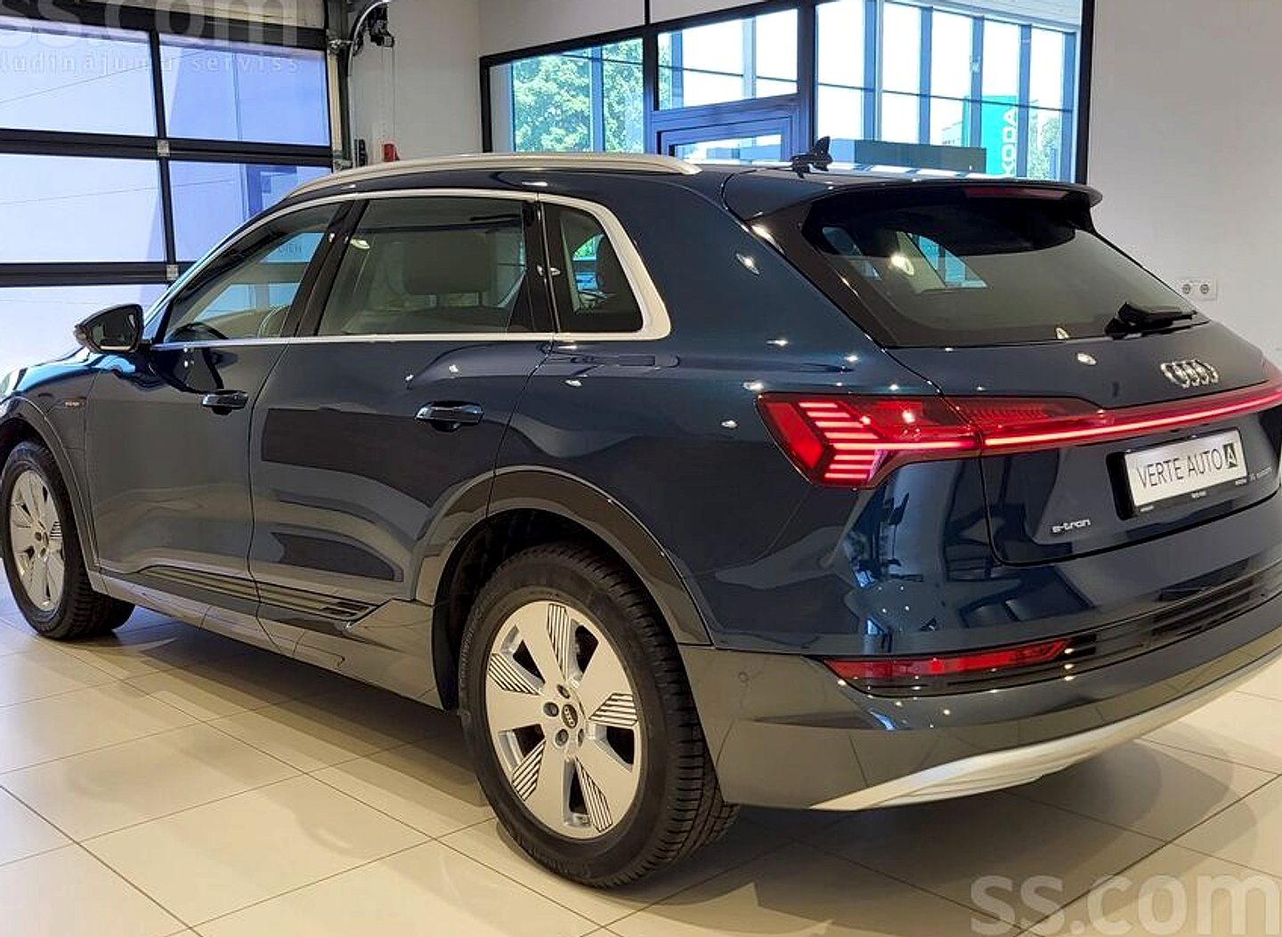 Audi E-tron — foto 4