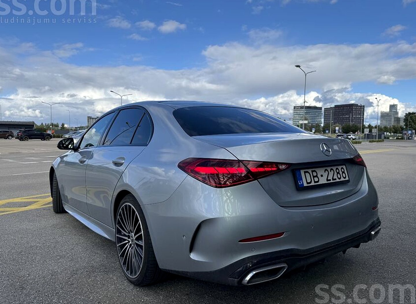 Mercedes-Benz C200 — foto 4