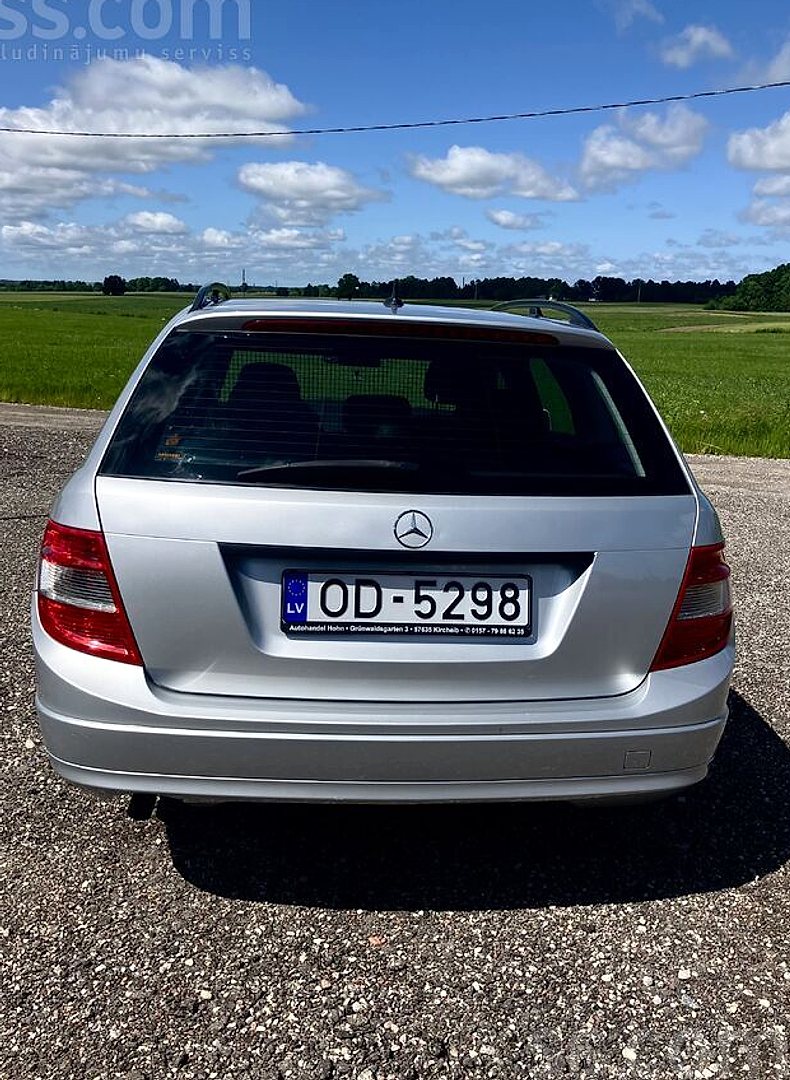 Mercedes-Benz C200 — foto 6